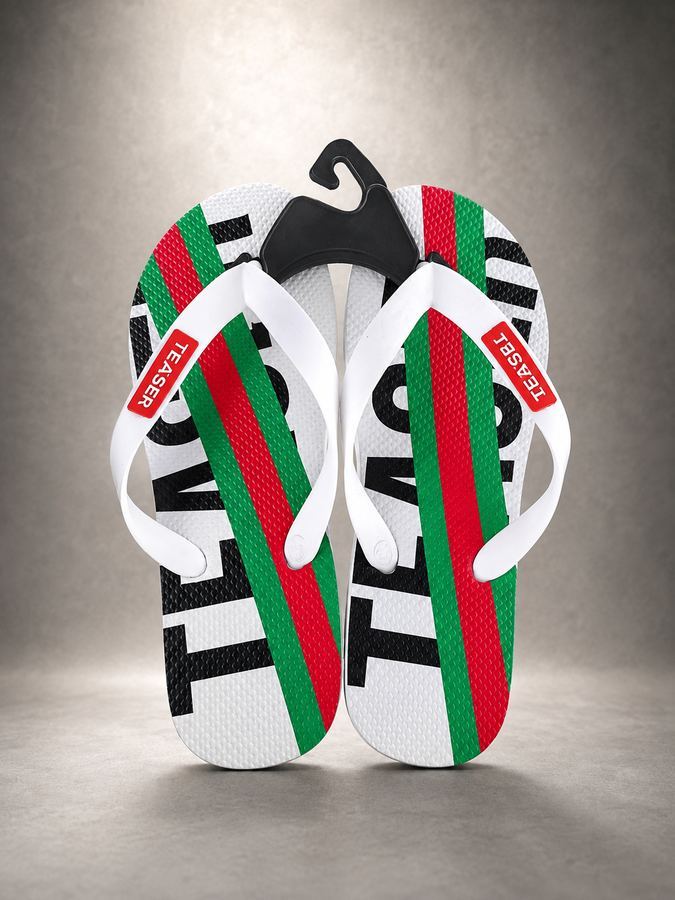 Chinelo TEASER (Branco e listas verde e vermelho)
