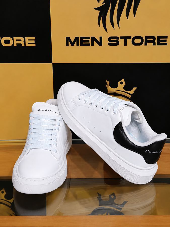 Tênis Alexander MeQue Branco detalhe preto