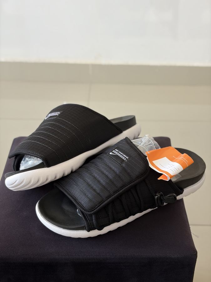 Chinelo Slide Nike Asuna 2.0 preto/branco