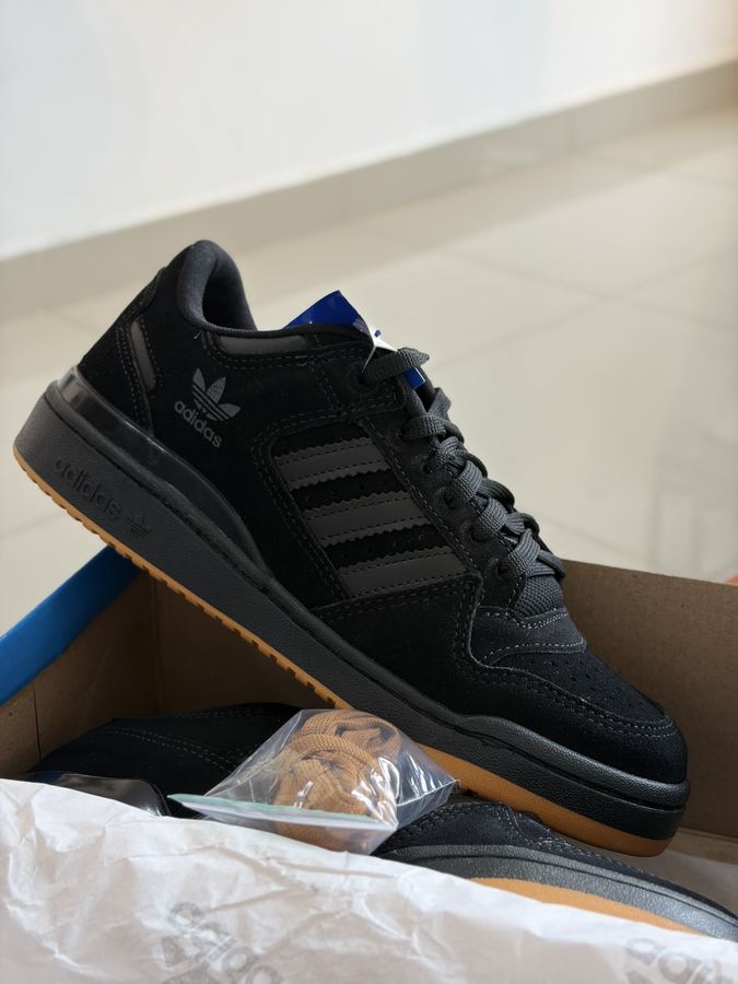 Tênis Adidas Forúm Preto Camurça