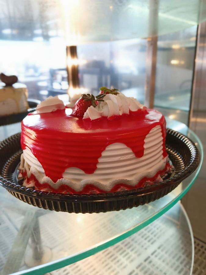 Torta Gelada de Morango Fatia de 100g