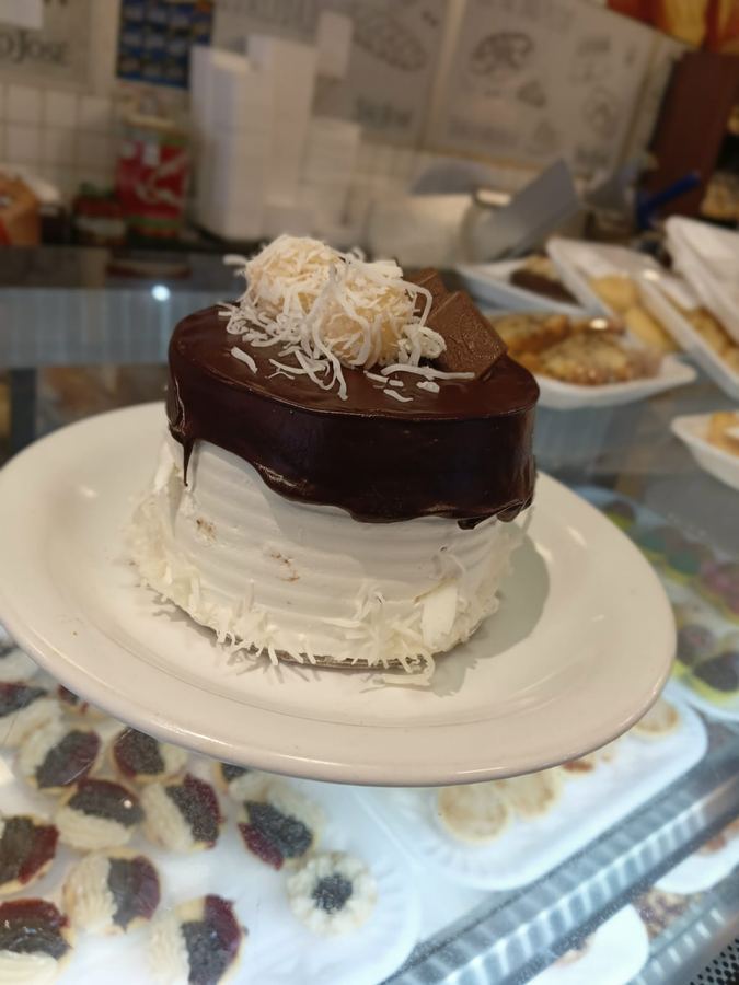 Mini Bolo de Prestigio.