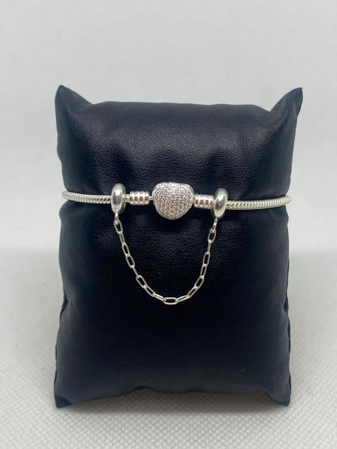 Pulseira para Berloques Prata 925 Coração Cravejado com Trava de Segurança - Estilo Pandora