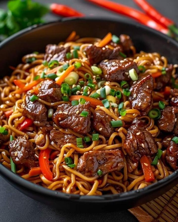 Yakisoba Carne e Legumes M (2 Pessoas)