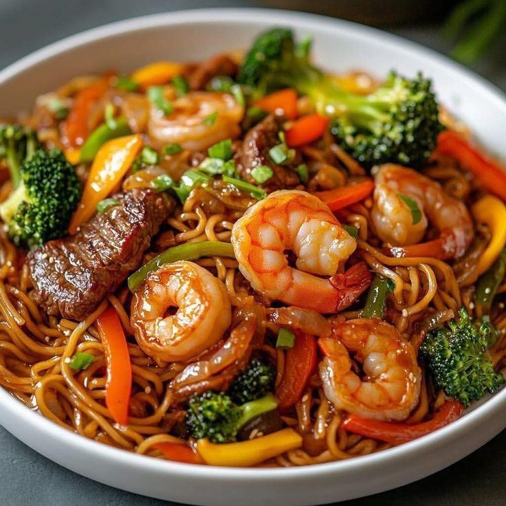 Yakisoba Especial G (3-4 Pessoas)